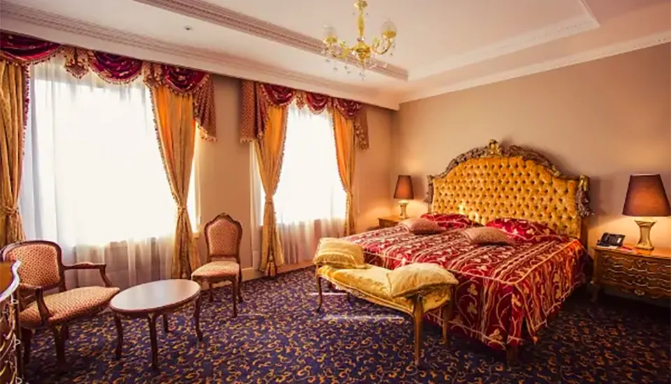 هتل اینتوریست پالاس باتومی